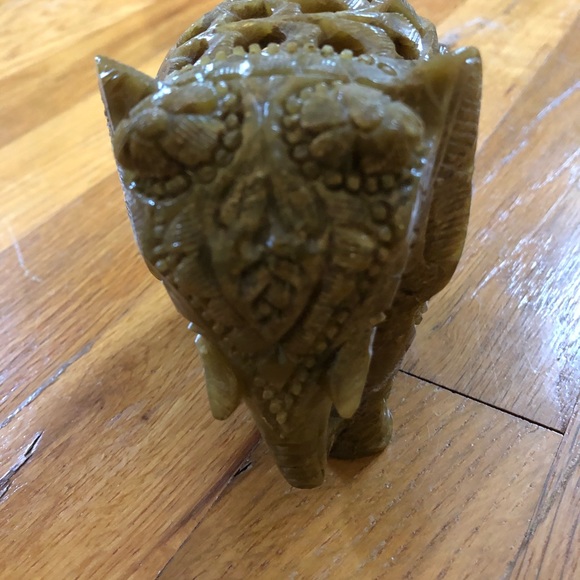 NWOT Double Carved Jali Elephant - Picture 3 of 8